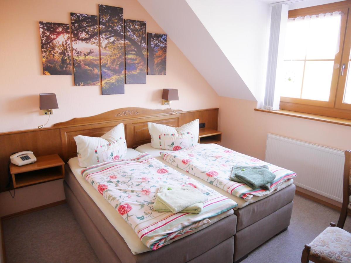 Pension Gruenes Herz Tonndorf Экстерьер фото