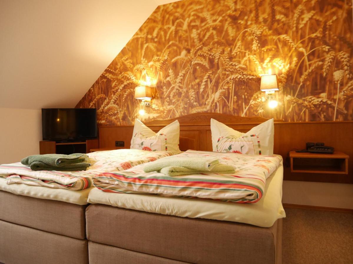 Pension Gruenes Herz Tonndorf Экстерьер фото