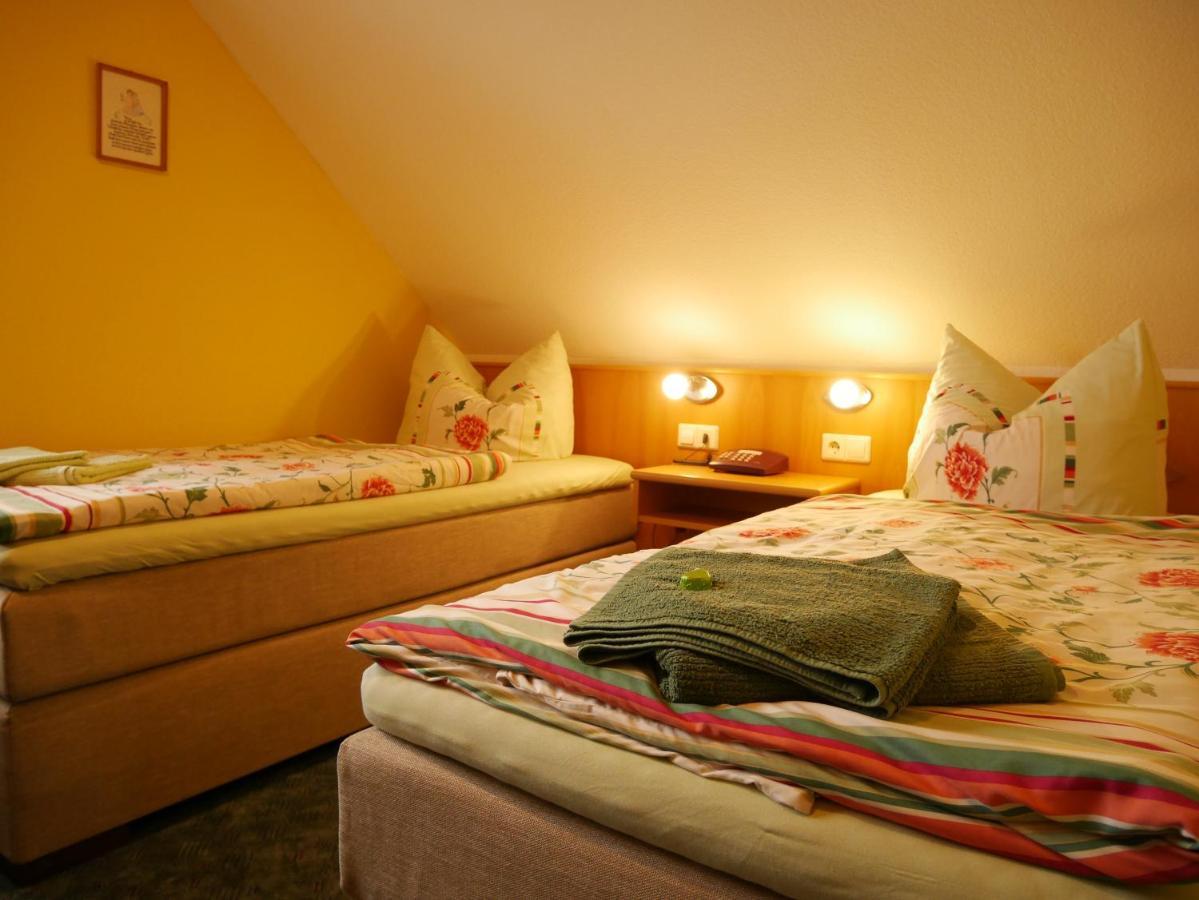 Pension Gruenes Herz Tonndorf Экстерьер фото